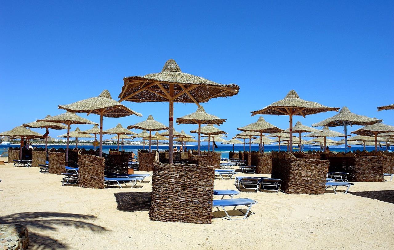 Jaz Makadi Oasis Club Hotel Exterior photo