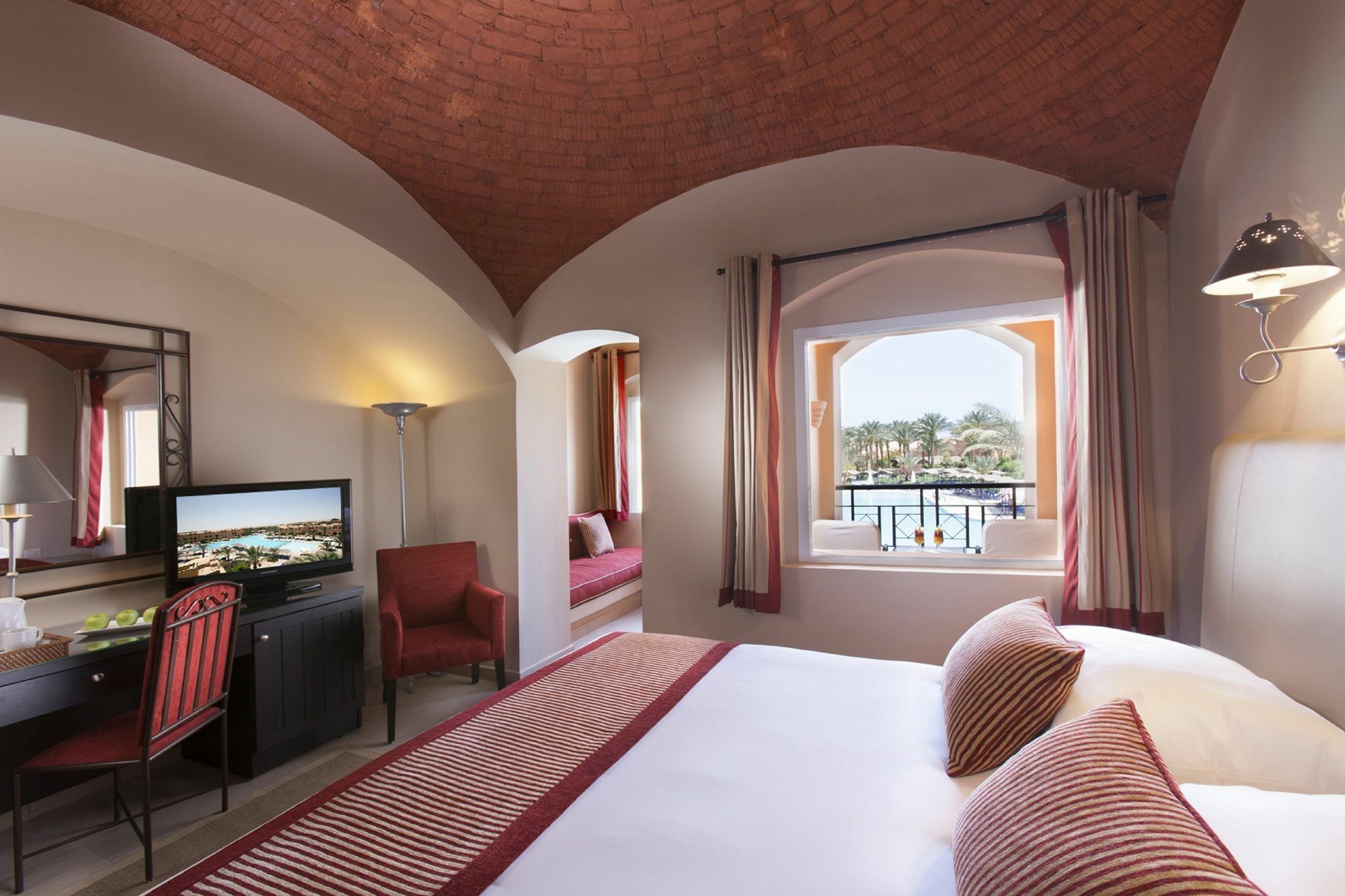 Jaz Makadi Oasis Club Hotel Exterior photo